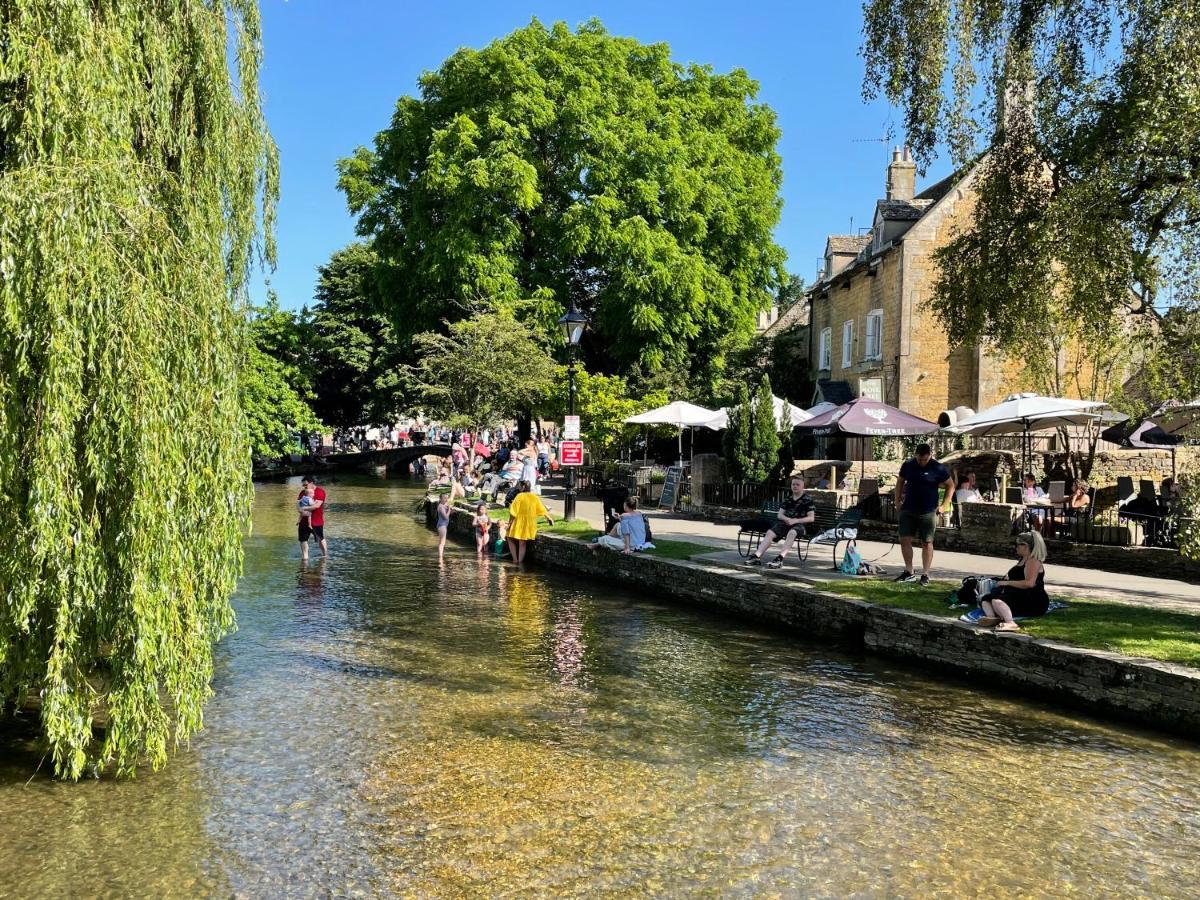 Lavender Lodge Bourton Buitenkant foto